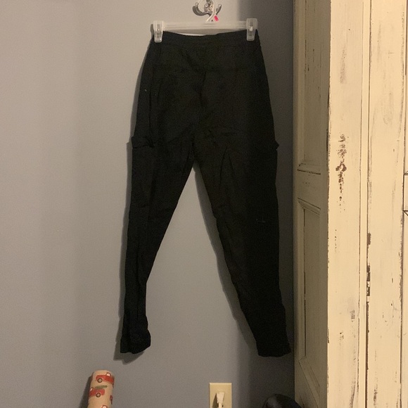 cargo pants - Picture 2 of 3